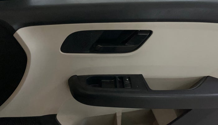 2022 Tata ALTROZ XE PETROL, Petrol, Manual, 45,892 km, Driver Side Door Panels Control