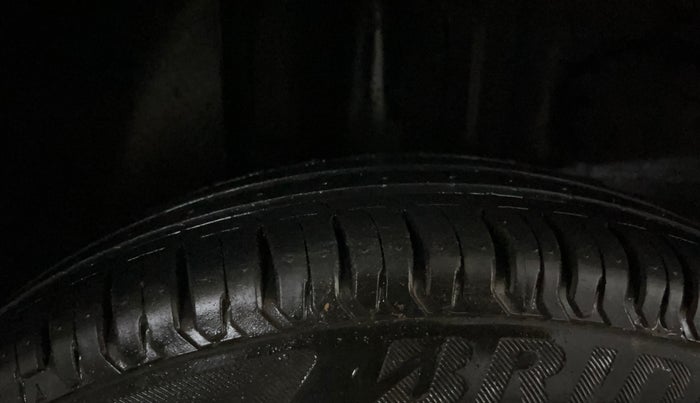 2022 Tata ALTROZ XE PETROL, Petrol, Manual, 45,892 km, Right Rear Tyre Tread