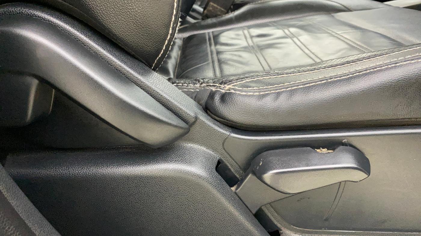 2018 Ford Ecosport TITANIUM + 1.5L PETROL AT, Petrol, Automatic, 96,521 km, Driver Side Adjustment Panel
