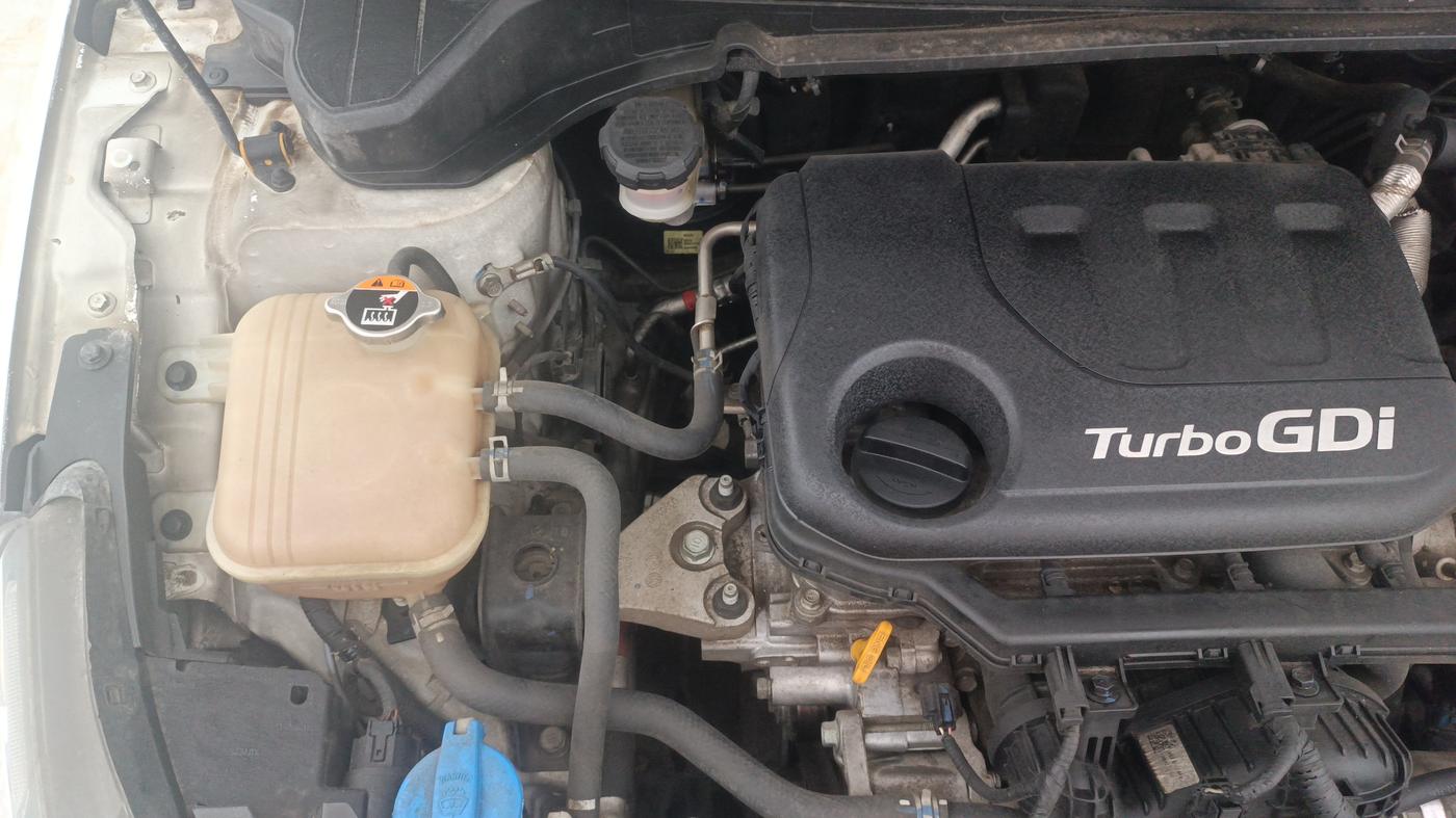 2021 Hyundai NEW I20 ASTA (O) 1.0 TURBO GDI DCT, Petrol, Automatic, 45,609 km, Engine View - Right