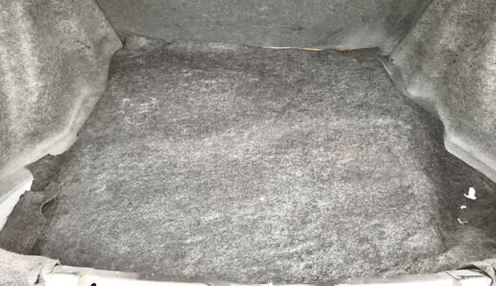 2015 Honda Amaze 1.5L I-DTEC S, Diesel, Manual, 97,633 km, Boot Inside