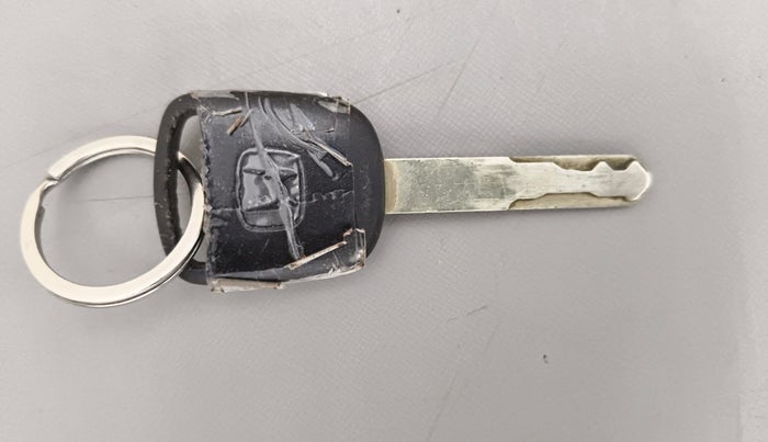 2015 Honda Amaze 1.5L I-DTEC S, Diesel, Manual, 97,633 km, Key Close Up