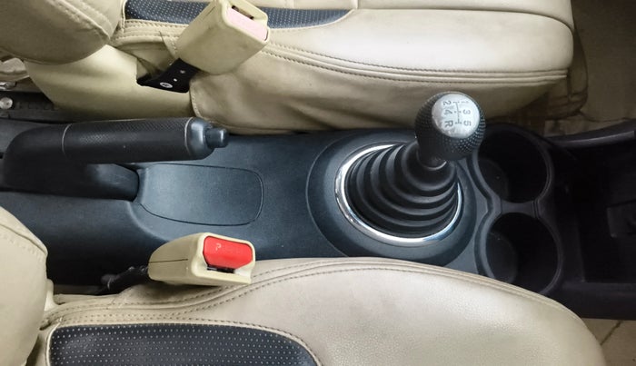 2015 Honda Amaze 1.5L I-DTEC S, Diesel, Manual, 97,633 km, Gear Lever