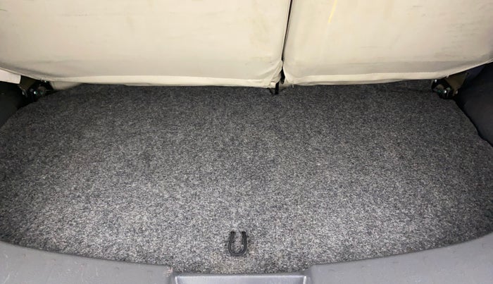 2012 Maruti Wagon R 1.0 VXI, Petrol, Manual, 35,921 km, Boot Inside