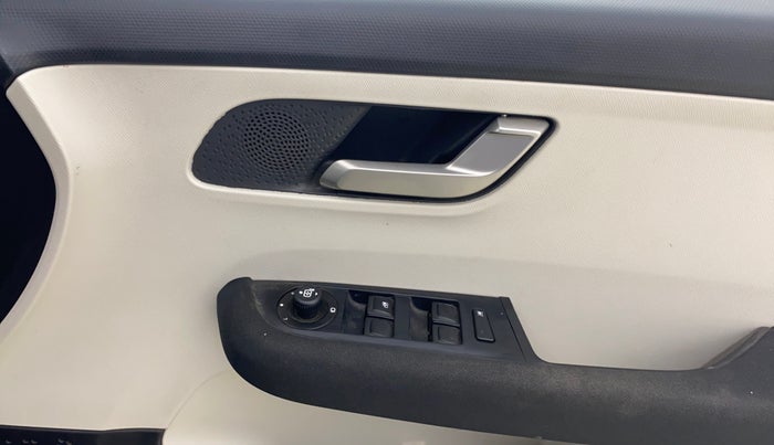 2023 Tata ALTROZ XZ PETROL, Petrol, Manual, 12,091 km, Driver Side Door Panels Control