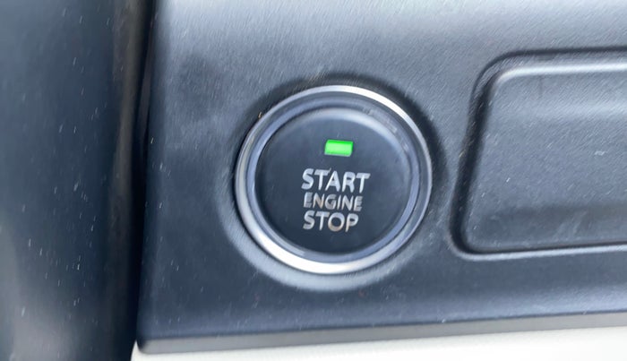 2023 Tata ALTROZ XZ PETROL, Petrol, Manual, 12,091 km, Keyless Start/ Stop Button