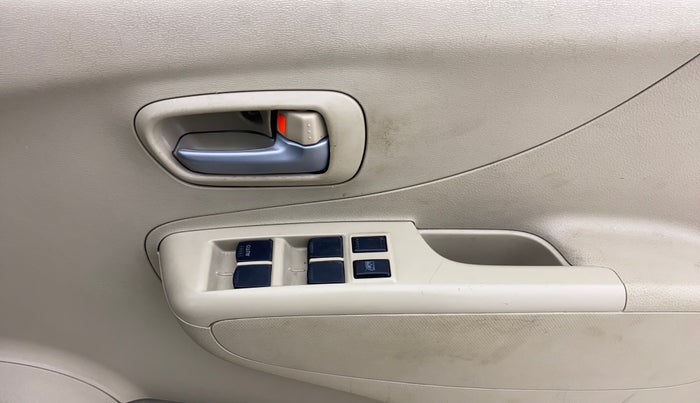 2014 Maruti A Star VXI, Petrol, Manual, 47,480 km, Driver Side Door Panels Control
