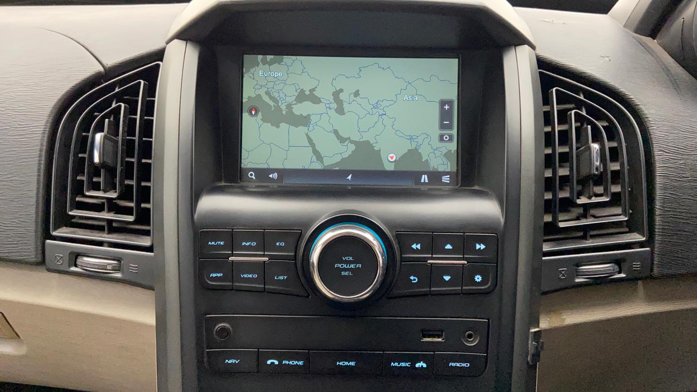 2015 Mahindra XUV500 W8, Diesel, Manual, 1,01,670 km, Navigation System