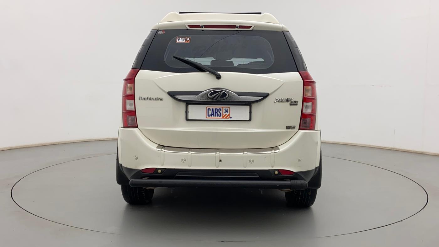 2015 Mahindra XUV500 W8, Diesel, Manual, 1,01,670 km, Back/Rear