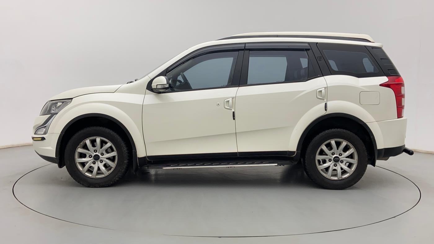 2015 Mahindra XUV500 W8, Diesel, Manual, 1,01,670 km, Left Side