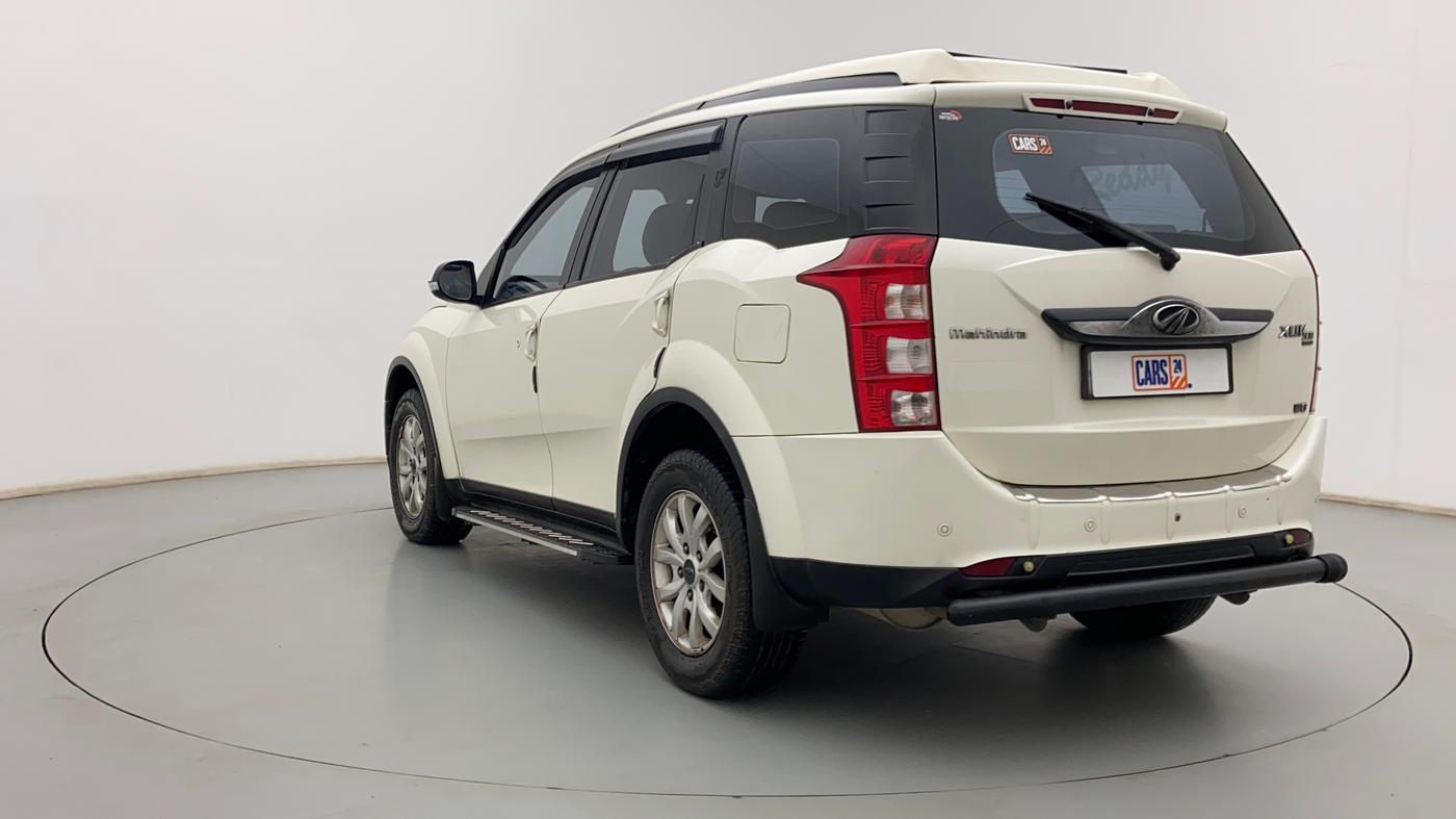 2015 Mahindra XUV500 W8, Diesel, Manual, 1,01,670 km, Left Back Diagonal