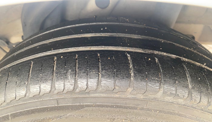 2018 Hyundai Verna 1.4 EX PETROL, Petrol, Manual, 78,708 km, Left Rear Tyre Tread