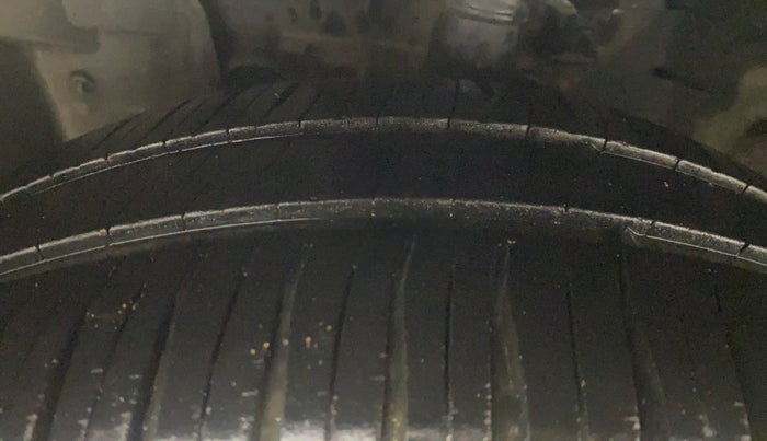 2012 Nissan Sunny XL DIESEL, Diesel, Manual, 1,14,485 km, Left Front Tyre Tread