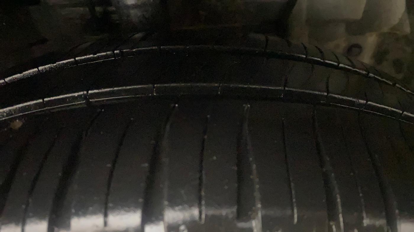 2012 Nissan Sunny XL DIESEL, Diesel, Manual, 1,14,485 km, Right Front Tyre Tread