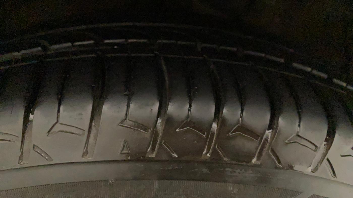 2017 Hyundai Verna 1.4 VTVT, CNG, Manual, 1,05,216 km, Right Rear Tyre Tread