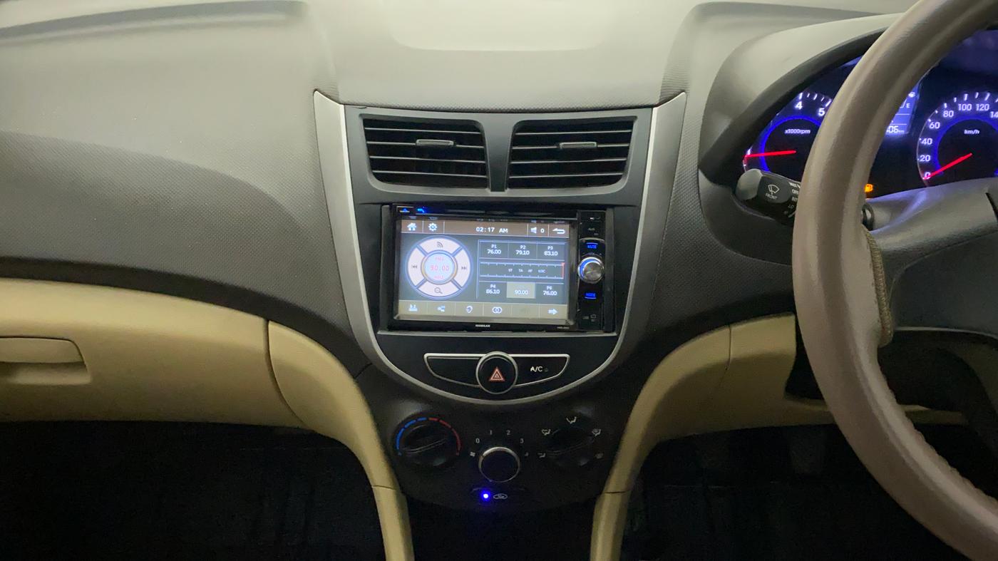 2017 Hyundai Verna 1.4 VTVT, CNG, Manual, 1,05,216 km, Air Conditioner