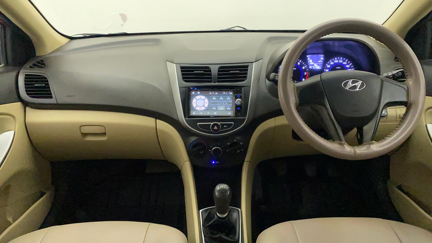 2017 Hyundai Verna 1.4 VTVT, CNG, Manual, 1,05,216 km, Dashboard