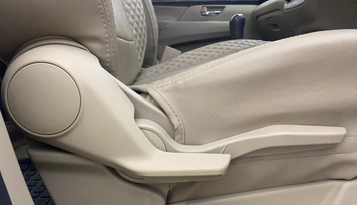 2021 Maruti Ertiga ZXI SHVS, Petrol, Manual, 30,368 km, Driver Side Adjustment Panel