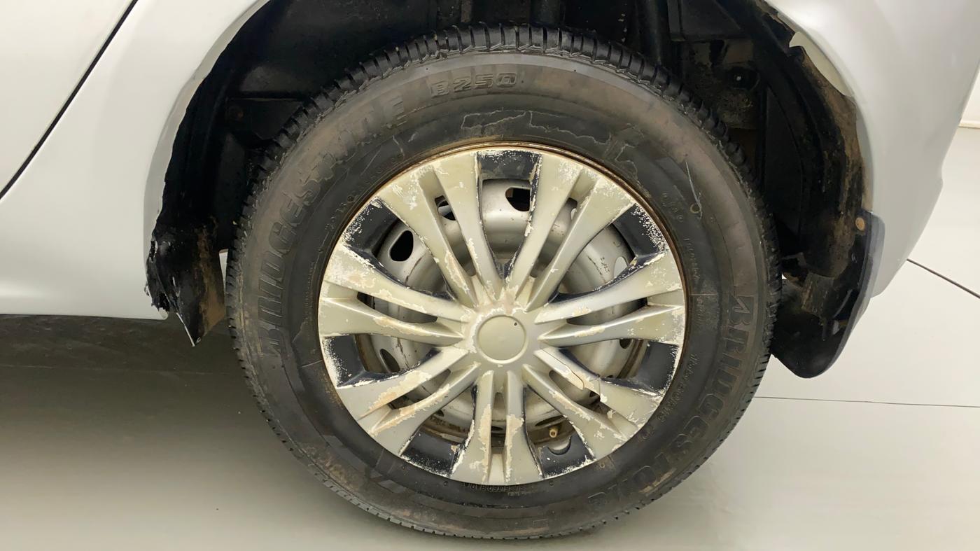 2017 Tata Tiago XE PETROL, Petrol, Manual, 1,19,101 km, Left Rear Wheel