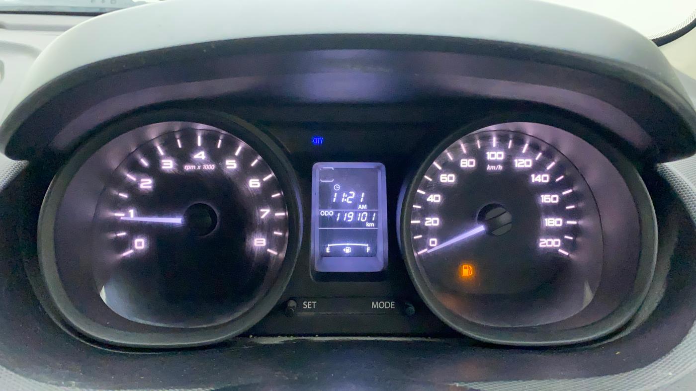2017 Tata Tiago XE PETROL, Petrol, Manual, 1,19,101 km, Odometer Image