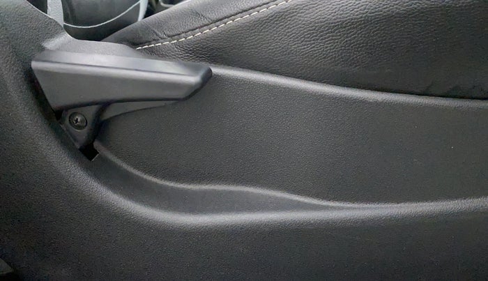 2017 Tata Tiago XM 1.05 REVOTORQ, Diesel, Manual, 93,992 km, Driver Side Adjustment Panel