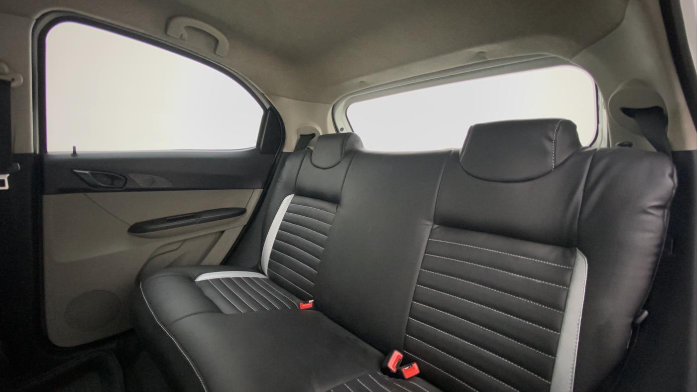 2017 Tata Tiago XM 1.05 REVOTORQ, Diesel, Manual, 93,992 km, Right Side Door Cabin View
