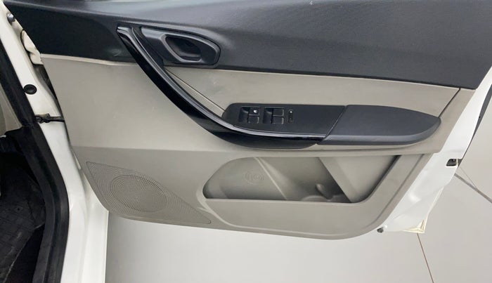 2017 Tata Tiago XM 1.05 REVOTORQ, Diesel, Manual, 93,992 km, Driver Side Door Panels Controls