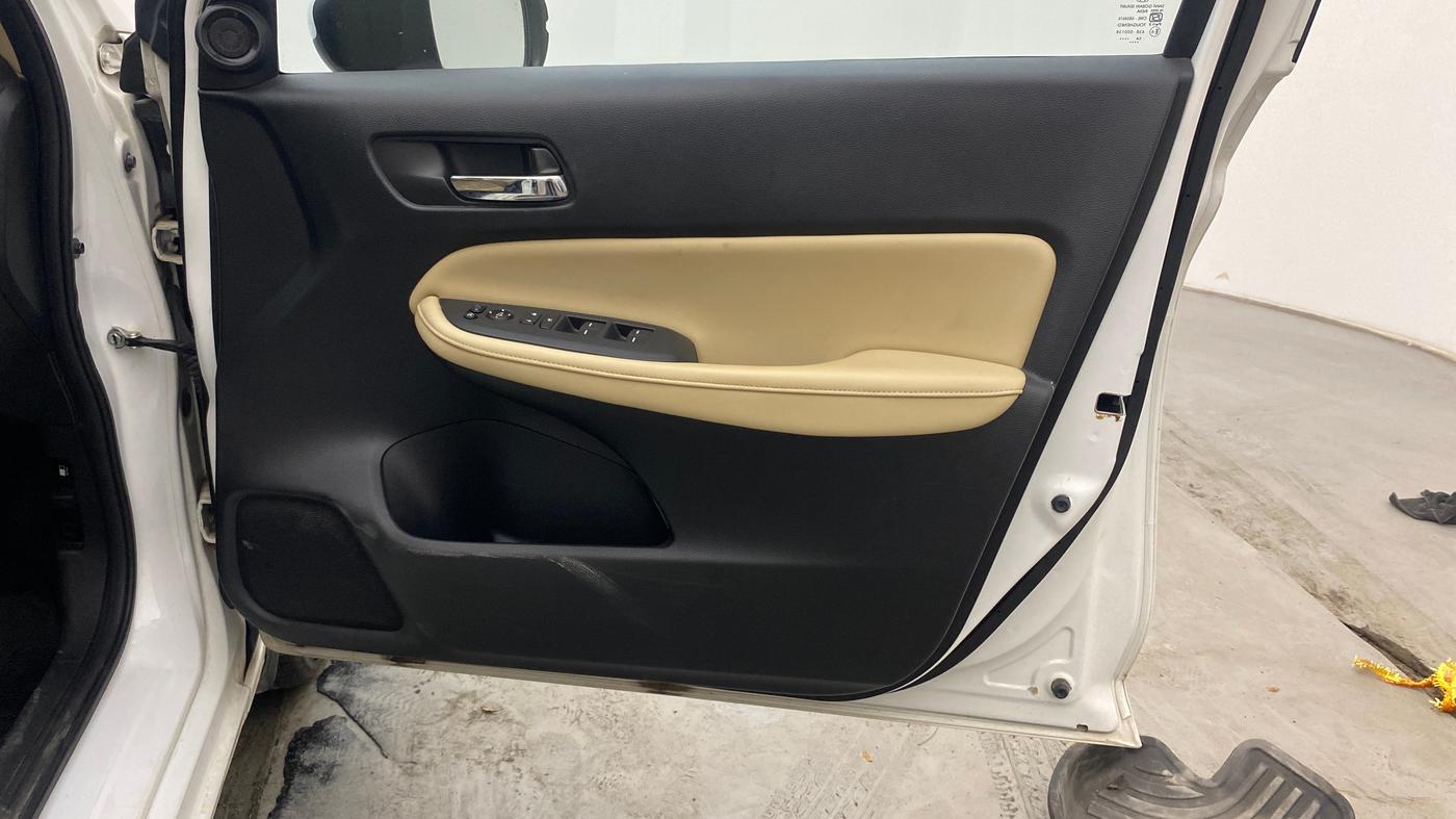 2020 Honda City 1.5L I-VTEC ZX, Petrol, Manual, 50,237 km, Driver Side Door Panels Control
