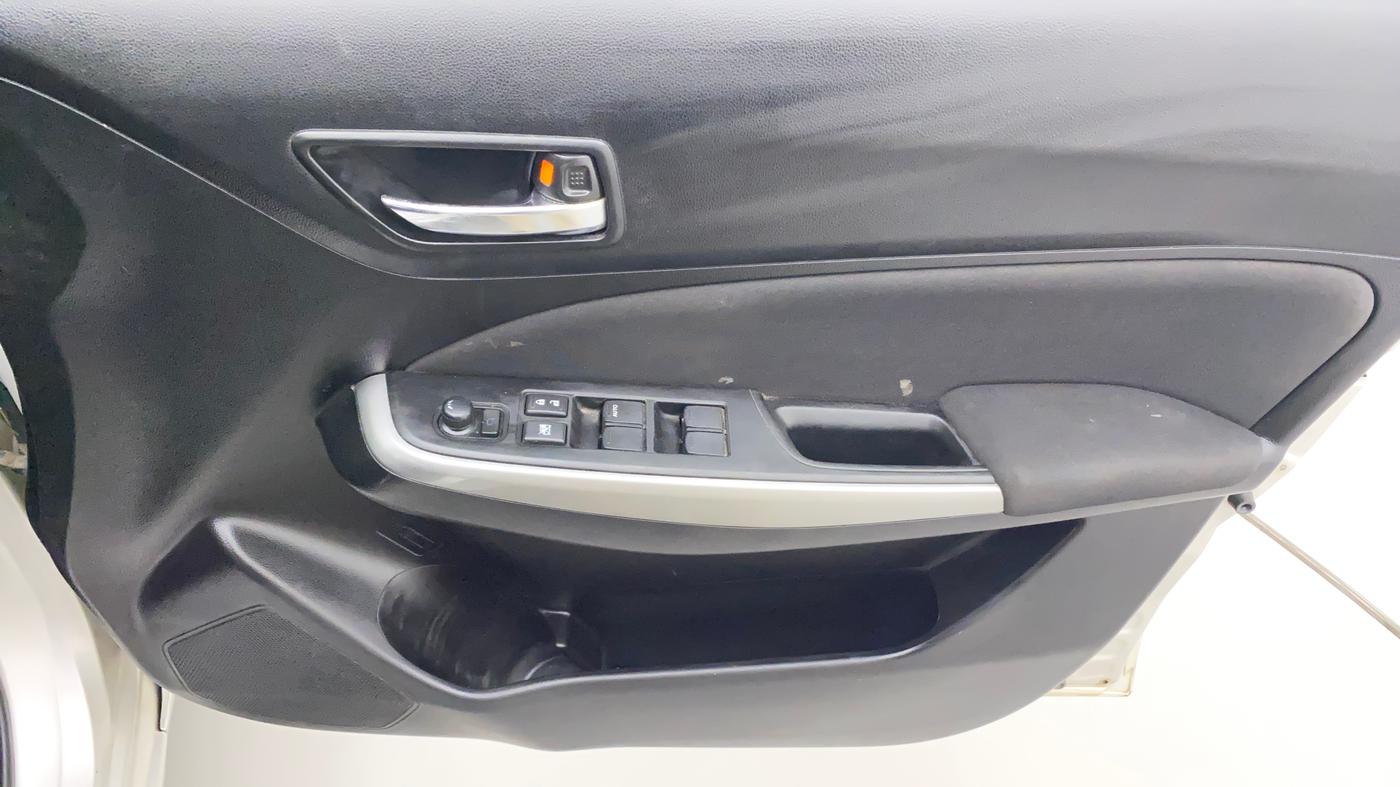 2018 Maruti Swift ZXI AMT, Petrol, Automatic, 56,327 km, Driver Side Door Panels Control