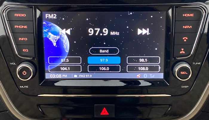 2019 Mahindra TUV300 T10 MT, Diesel, Manual, 15,843 km, Infotainment System