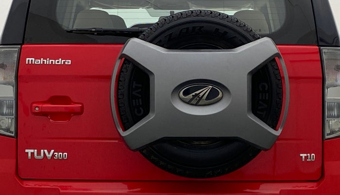 2019 Mahindra TUV300 T10 MT, Diesel, Manual, 15,843 km, Spare Tyre