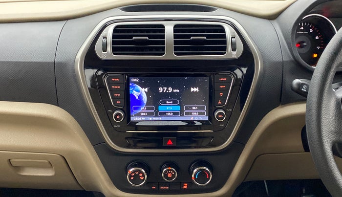2019 Mahindra TUV300 T10 MT, Diesel, Manual, 15,843 km, Air Conditioner