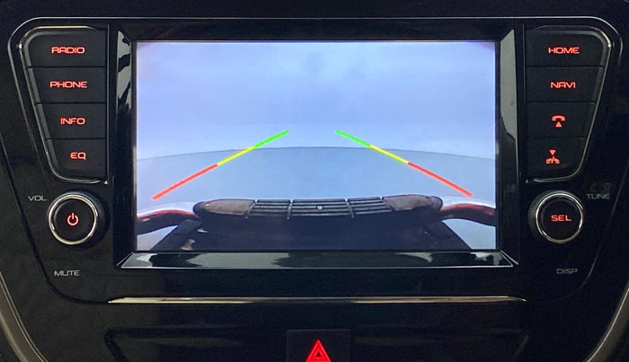 2019 Mahindra TUV300 T10 MT, Diesel, Manual, 15,843 km, Parking Camera