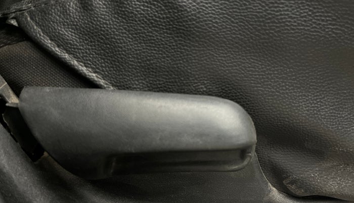 2022 Maruti Vitara Brezza LXI, Petrol, Manual, 20,317 km, Driver Side Adjustment Panel