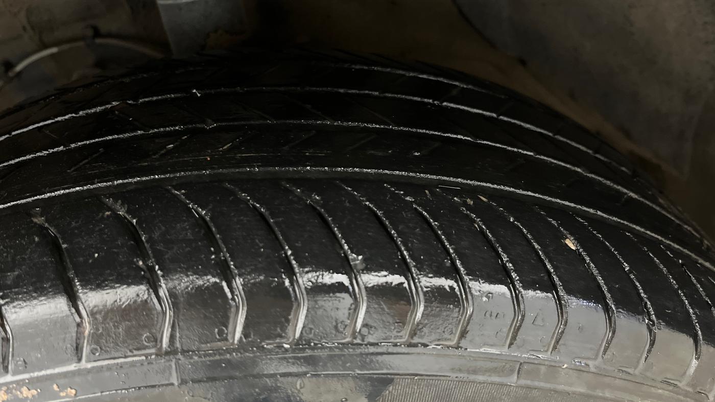 2022 Maruti Vitara Brezza LXI, Petrol, Manual, 20,418 km, Left Front Tyre Tread