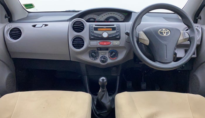 2011 Toyota Etios V, Petrol, Manual, 1,04,736 km, Dashboard