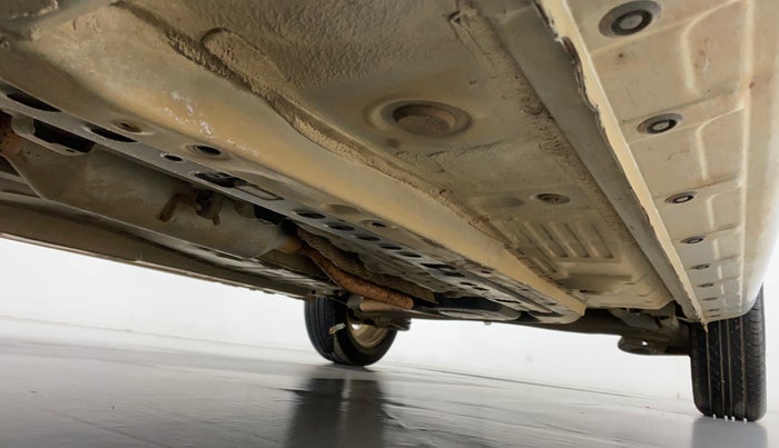 2011 Toyota Etios V, Petrol, Manual, 1,04,736 km, Right Side Underbody