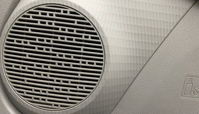 2011 Toyota Etios V, Petrol, Manual, 1,04,736 km, Speaker