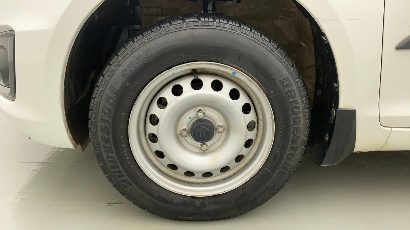2015 Maruti Swift LXI, Petrol, Manual, 34,526 km, Left Front Wheel