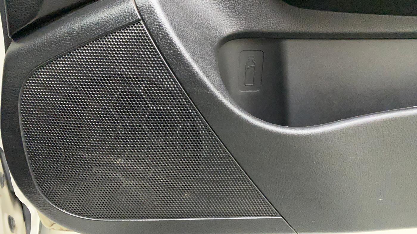 2015 Maruti Swift LXI, Petrol, Manual, 34,526 km, Speaker