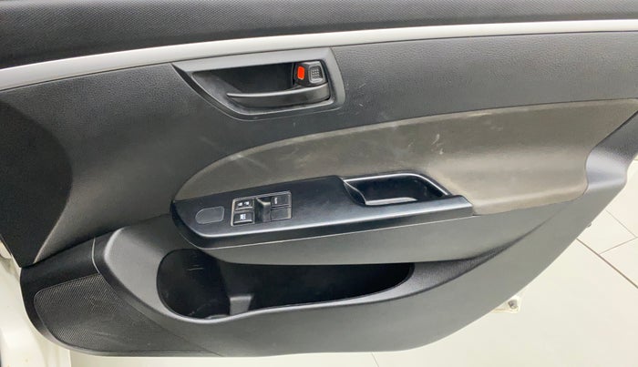 2015 Maruti Swift LXI, Petrol, Manual, 34,526 km, Driver Side Door Panels Control