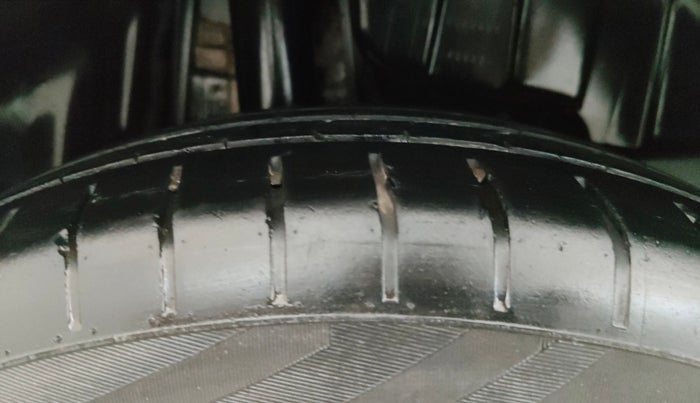 2021 Maruti Swift ZXI, Petrol, Manual, 53,551 km, Right Rear Tyre Tread