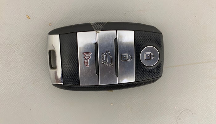 2019 KIA SELTOS HTX 1.5 DIESEL, Diesel, Manual, 86,180 km, Key Close Up