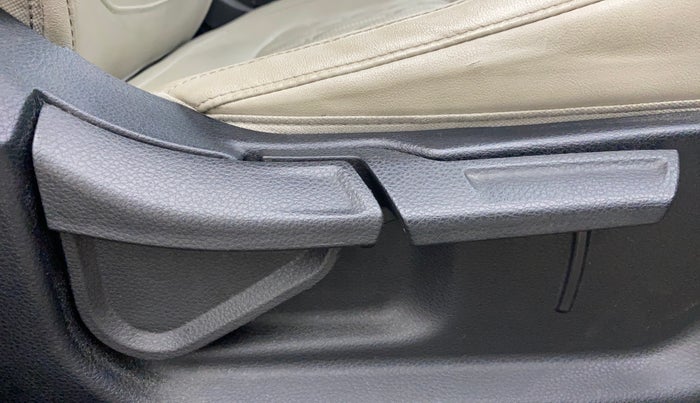 2019 KIA SELTOS HTX 1.5 DIESEL, Diesel, Manual, 86,180 km, Driver Side Adjustment Panel