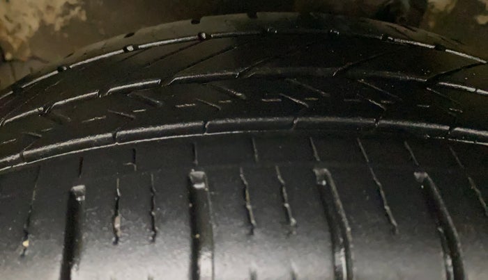 2017 Maruti Celerio ZXI AMT, Petrol, Automatic, 36,192 km, Left Front Tyre Tread