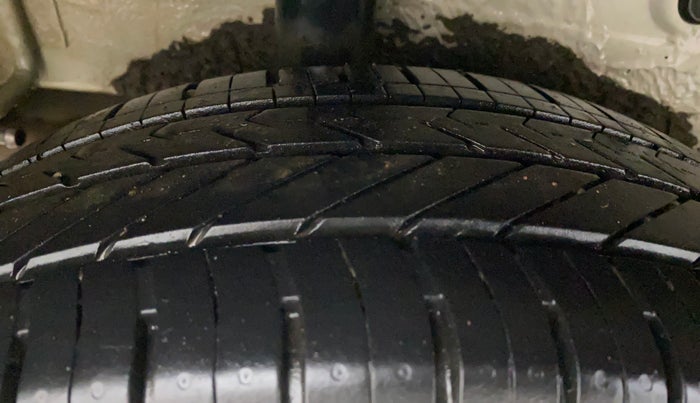 2017 Maruti Celerio ZXI AMT, Petrol, Automatic, 36,192 km, Right Rear Tyre Tread