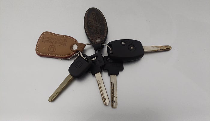 2017 Honda Amaze 1.2L I-VTEC S, Petrol, Manual, 56,959 km, Key Close Up