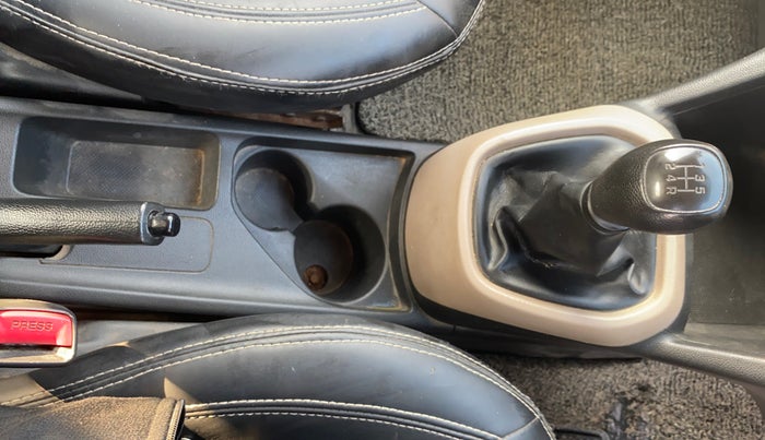 2018 Hyundai Grand i10 MAGNA 1.2 KAPPA VTVT, Petrol, Manual, 1,11,736 km, Gear Lever