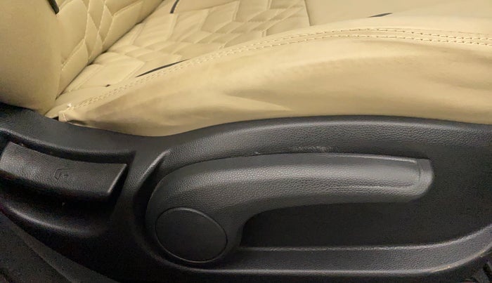 2019 Hyundai Elite i20 SPORTZ PLUS 1.2, Petrol, Manual, 6,970 km, Driver Side Adjustment Panel