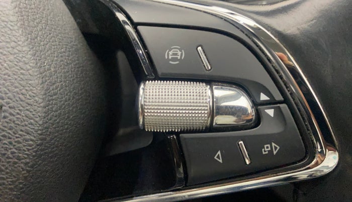 2022 Skoda KUSHAQ STYLE 1.0L TSI MT, Petrol, Manual, 33,412 km, Adaptive Cruise Control